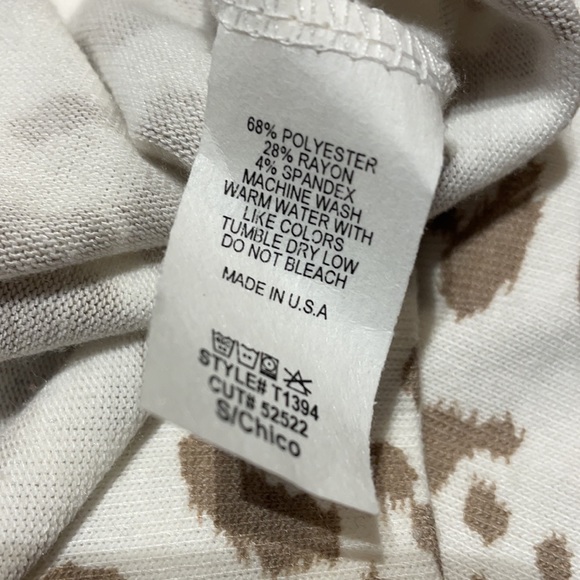 BRAND NEW Leopard Print Keyhole Back Long Sleeve - Picture 4 of 7